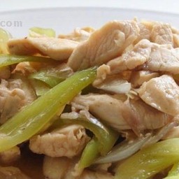 ข้าวไก่ผัดพริกหยวก