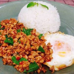 ผัดไทย หอยทอด ตามสั่ง (หน้าตลาดนครทอง) ศูนย์อาหารตลาดนครทองพลาซ่า