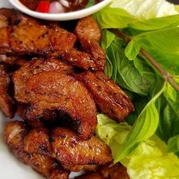 ข้าวปลาแกะ&กระเพราเดือดbyลุงเอก