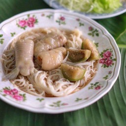 ขนมจีนแกงป่าพุงปลา