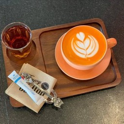 ชาไทย - ร้อน