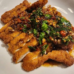 กะเพราไก่กรอบ