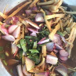 ไก่ย่างสามไม้ยี่