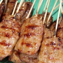 หมูปิ้งนมสด