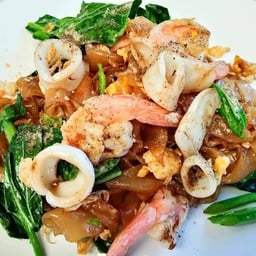 ผัดซีอิ๊วทะเล