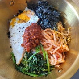 โกมาคิมบับ꼬마김밤