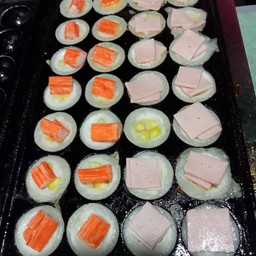 ทาโกะยากิไส้แฮมลูกละ 6บาท