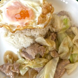 ข้าวกะหล่ำปลีผัด + ไข่ดาว