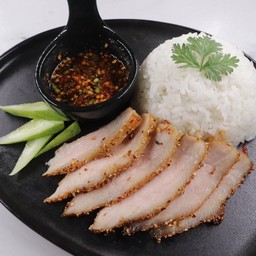 ข้าวคอหมูคลุกฝุ่น  น้ำจิ้มแจ่ว