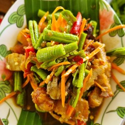 ตำถั่วหมูกรอบ