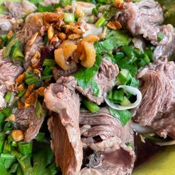 ก๋วยเตี๋ยวเนื้อน้ำตก