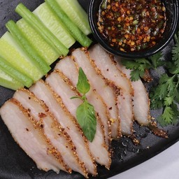คอหมูคลุกฝุ่น