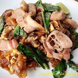 ผัดซีอิ๊วเบค่อน