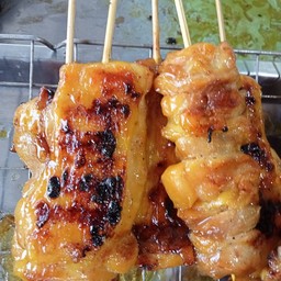 ไก่ย่างคุณนายโมเลน ตลาดวัดเกาะวังไทร