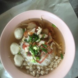 ชายสี่ภัคพงศ์