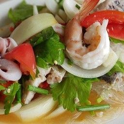 ยำวุ้นเส้นทะเล