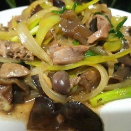 เครื่องในไก่ผัดพริกหยวกราดข้าว(RBH 50B.)