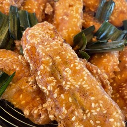 น้ำเงี้ยว/กล้วยทอดโบราณเเสนอร่อย