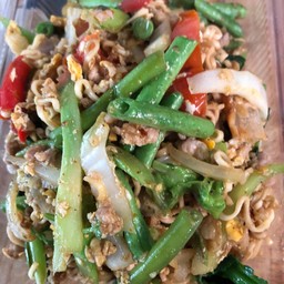 มาม่าผัดขี้เมา