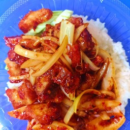 ผัดหอมใหญ่พริกแกง