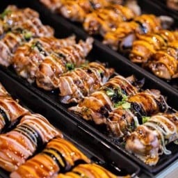 โคจิ ซูชิ เบิร์นไฟ@ตลาดเลียบด่วนรามอินทรา