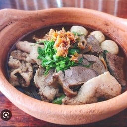 ร้านก๋วยเตี๋ยว พลูโต -