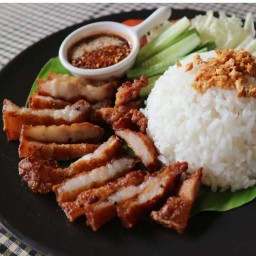 ข้าวกระเพรา&ข้าวหมูทอด& ข้าวไก่ทอด& ไข่เจียวทรงเครื่อง