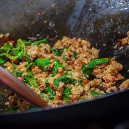 ข้าวกระเพราเงินล้าน(สาขาลาดสวาย)