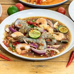 ยำกุ้งโลเล( กุ้งสด+กุ้งลวก)