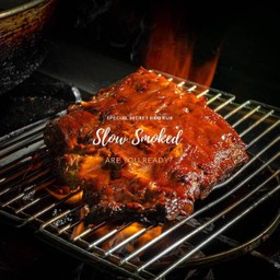 ซี่โครงหมูอบราดซอสบาร์บีคิว