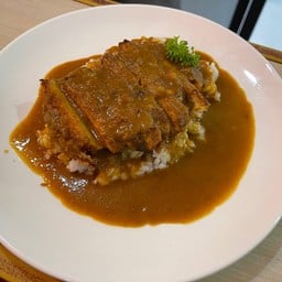 ข้าวหน้าแกงกะหรี่หมูทงคัตสึ