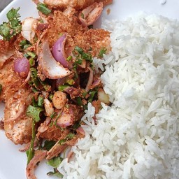 ข้าวยำไก่แซ่บ