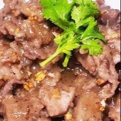 ผัดน้ำมันหอย ราดข้าว