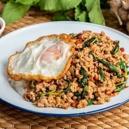 ข้าวผัดกะเพราหมูสับ+ไข่ดาว