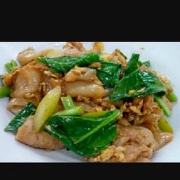 ผัดซีอิ๋วหมู