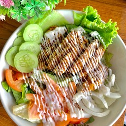 สลัดผัก ปลาชุบแป้งทอด