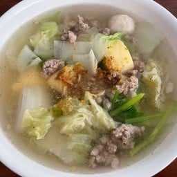 เจ๊แมวข้าวหมูแดงหมูกรอบ