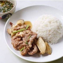 หมูผัดน้ำมันหอยราดข้าว(RBH 50B.)
