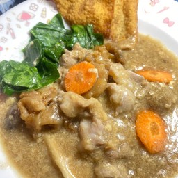 ราดหน้าเส้นใหญ่