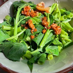 ผักบุ้งลวก