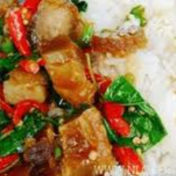 ข้าวคะน้าหมูกรอบ