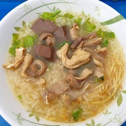 ข้าวต้มกระเพาะหมู