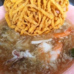 ซูโม่ราดหน้าสูตรเยาวราช