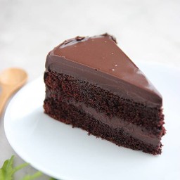 CHOCOLATE FUDGE CAKE