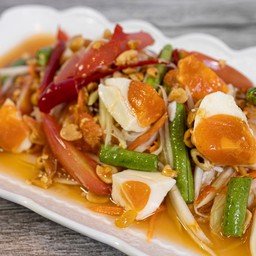 ส้มตำไข่เค็ม