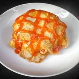 ไข่เจียวหมูยอ ราดข้าว