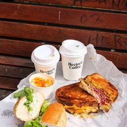 Hector’s Deli