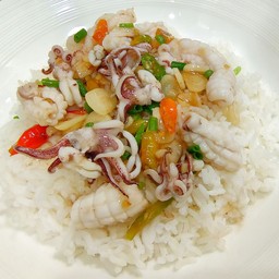 ข้าวหมึก ผัดพริกขี้หนู