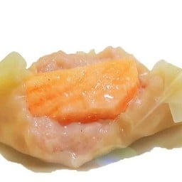 เกี๊ยวแซลม่อน 2 ชิ้น