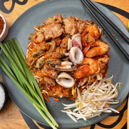 Glass Noodles With Seafood (Shrimp + Squid + Shellfish)